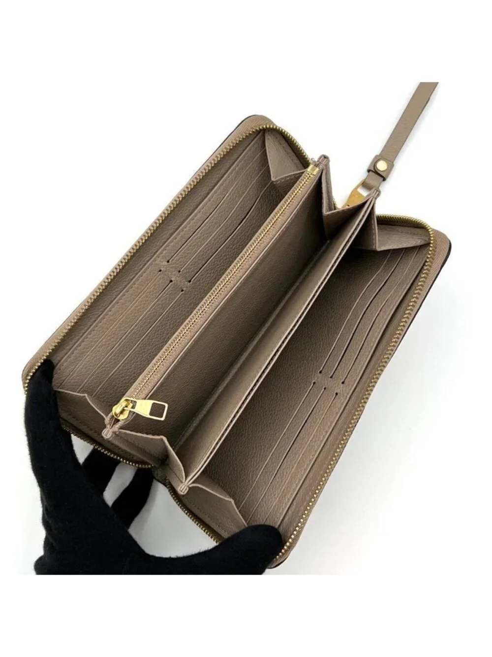 Louis Vuitton Empreinte Wallet Zippy Beige